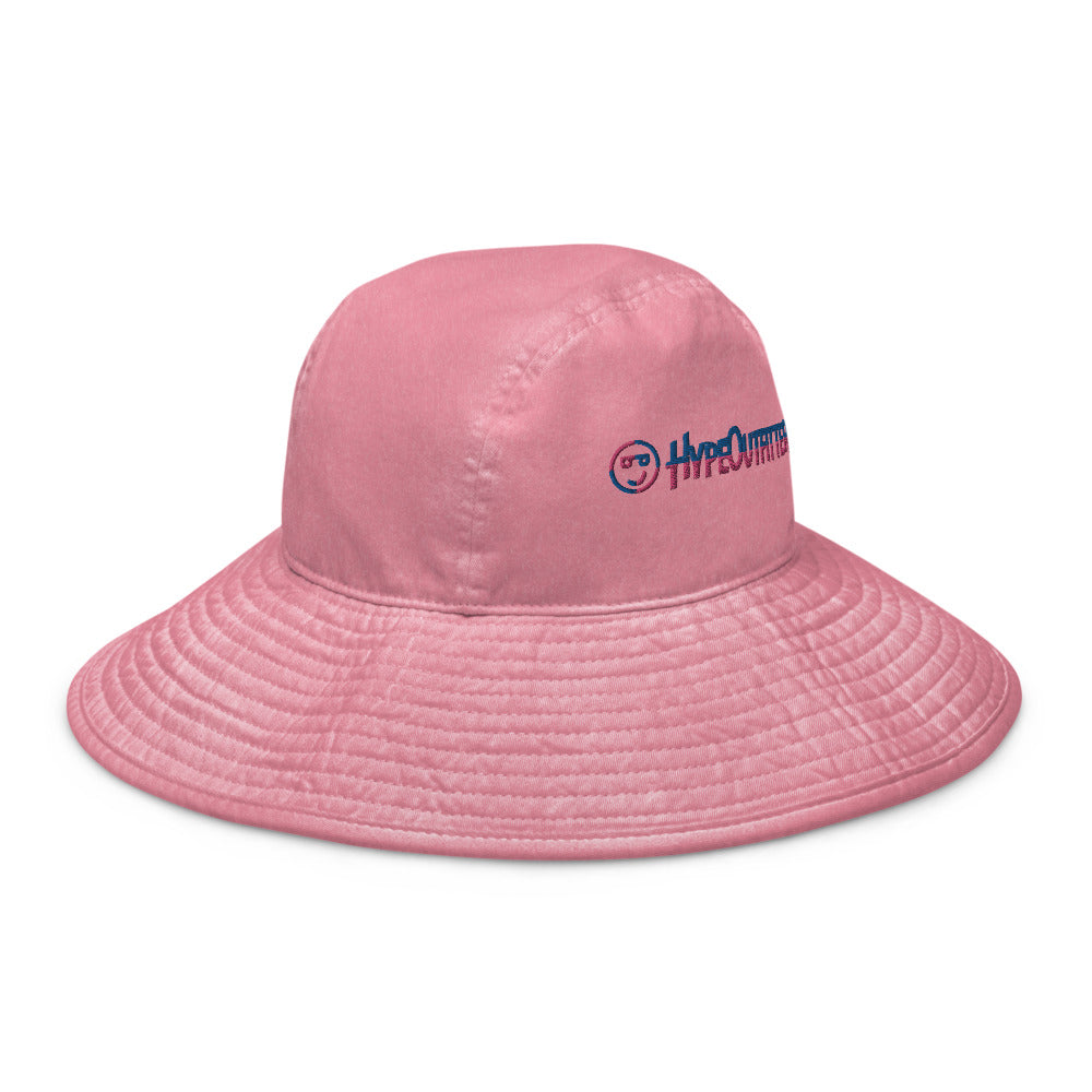 Wide brim bucket hat